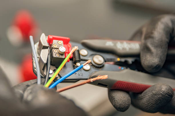 Best Emergency Electrical Repair  in St Augustine Shores, FL